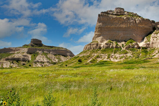 Mitchell Pass and Eagle Rock in Summer, Scott's Bluff National Monument in Nebraska.
