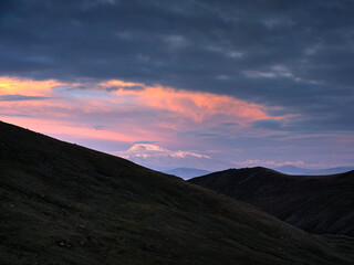 mount namunani at sunrise in tibet, china