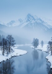 冬の静寂、雪山と川の流れ