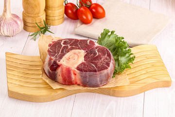 Raw beef ossobuco for roast
