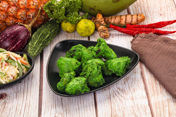 Indian green chicken mint tikka