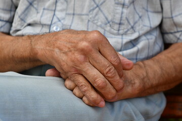 Fototapeta premium hands of the elderly woman