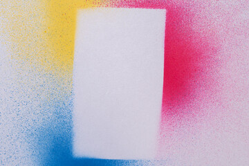 四角の空白とカラフルなペイント