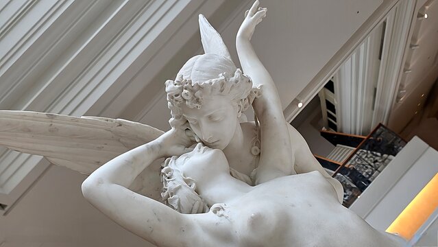 ANGELS KISSING
