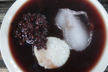 black sticky rice ice
