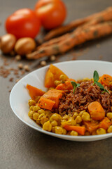 Mihnea Ratte www.instagram.com/mihnearatte/