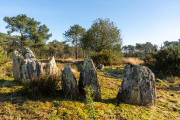 Dolmen et m&eacute;galithe