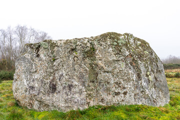 Dolmen et m&eacute;galithe