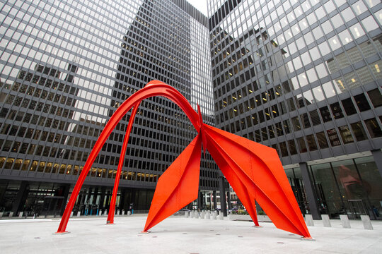 Flamingo Sculpture by Alexander Calder in Chicago Federal Plaza