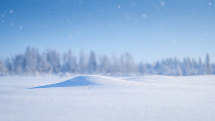 Obraz premium Serene winter landscape with fresh snow and clear blue sky.