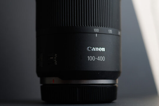Objetivo economico para fauna canon de 100 a 400 mm, Alcoy el 6 de agosto de 2025, Espa&ntilde;a	