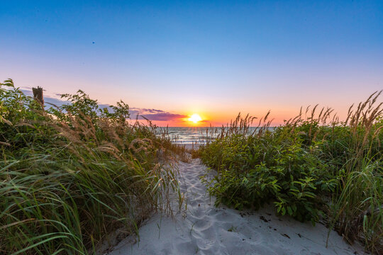 Zum Sonnenuntergang am Dar&szlig;er Weststrand.