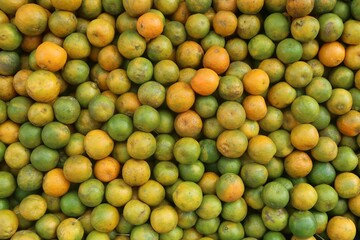 fresh and sweet oranges in the market