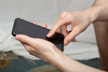 Phone fraud.Talking to phone scammers. Withdrawal of money via the Internet.