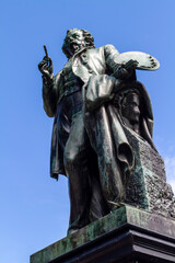 Obraz premium Bronze statue of 19th-century Romantic artist Ary Scheffer stands in Dordrecht, Netherlands, honouring his legacy and connection to the city where he was born.