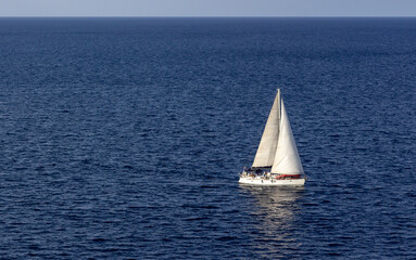 Obraz premium Voilier en mer, Calvi, France