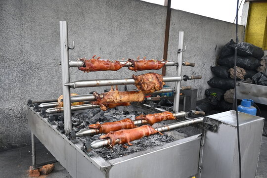 Cuy asado en la Sierra Ecuatoriana