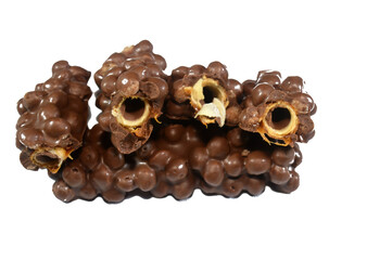 chocolate filled wafers, coated with crisp, caramel and chocolate, chocolate caramel wafers, filled with a creamy blend that combines sweetness and richness of flavors