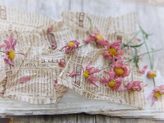 easter eggs and flowers