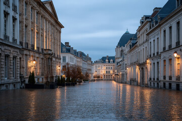 Naklejka premium serene ultrabright view of europe capital at dawn showcasing its historic buildings in silent splendor