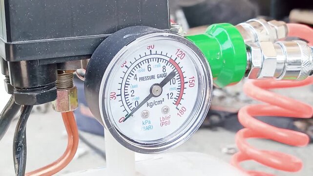 A manometer (pressure gauge) is an indicator of the pressure of air or gas that will be compressed to increase its pressure when stored or discharged from the suction chamber to the exhaust chamber.