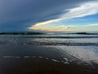 Fototapeta premium sunset over the sea