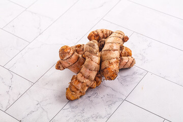 Fresh raw asian tumeric roots