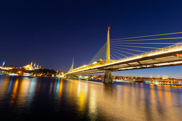 Obraz premium The Golden Horn Bridge is one of the bridges located over the Golden Horn in Istanbul.