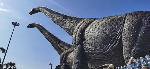 dinosaur long neck statue © chattriya.sr