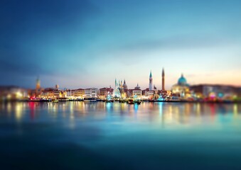 Obraz premium Venice city skyline at twilight hour