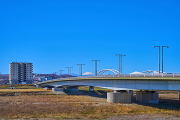 東京都調布市から多摩川原橋と稲城市、富士山方面
