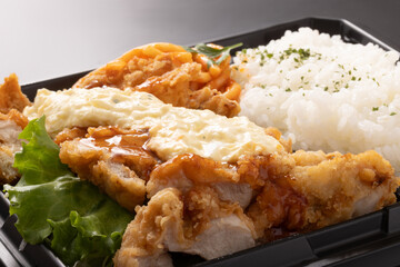 タルタルチキン南蛮　弁当