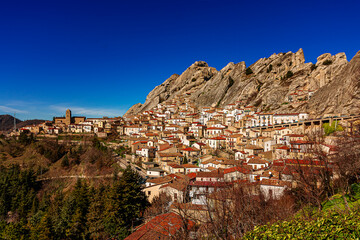 the historic center of Pietrapertosa