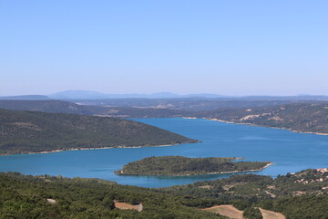 Obraz premium The pitoresque town of Aiguines, Verdon in southern France.