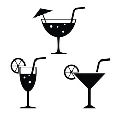 Set of cocktail icon in black and white. Minimalist icon silhouette on white background, ideal for summer themes, drink labels, packaging, restaurant menus, apps or design web	