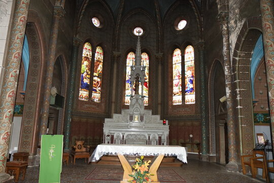 Eglise Notre-Dame de l'Assomption, &eacute;glise de style n&eacute;ogothique, ville de Mimizan, d&eacute;partement des Landes, France
