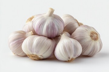 Fototapeta premium Garlic Bulbs: A Still Life of Creamy White and Lavender Hues
