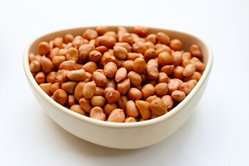 Raw peanuts with red skin
