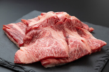 牛肉　黒背景