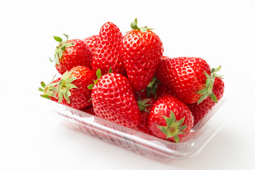 パックに入ったいちご　白バック