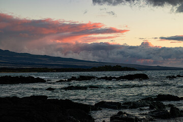 Fototapeta premium Sneaky Beaky Clouds