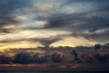 奄美大島の夏の風景。空。雲。