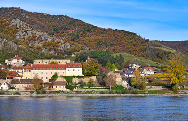 Fototapeta premium Village of Durnstein on the River Danube in Austria,autumn season