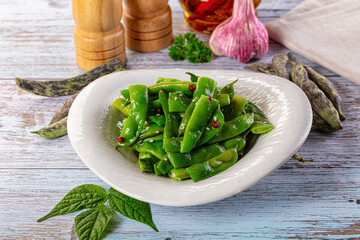 Steamed green bean strings heap