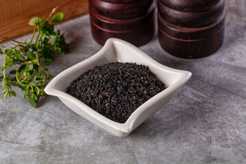 Black raw dry sesame seeds