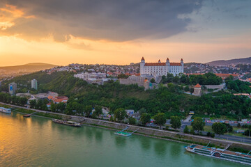 Obraz premium Bratislava Castle from Novy Most bridge. Bratislava, Slovakia, centere Europe.
