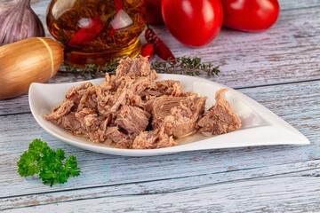 Canned tuna fish in olive oil