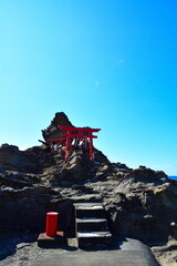 笠島海岸　弁天岩（新潟県）