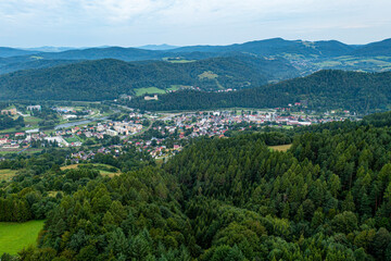 Muszyna, Beskid Sądecki, widok og&oacute;lny, z lotu ptaka 
