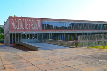 Ciudad Universitaria , Madrid , España  , 
Facultad Farmacia , Universidad Complutense  ,UCM